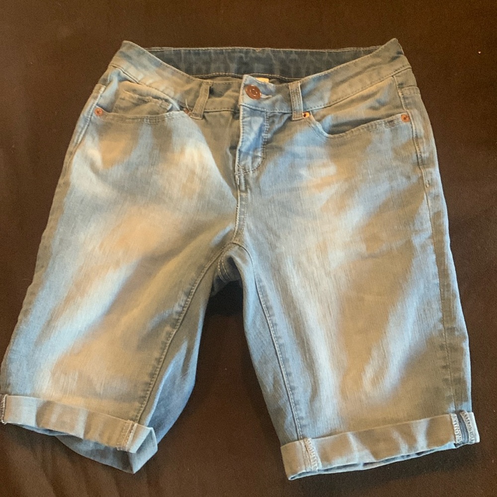 Stretchy Jean shorts